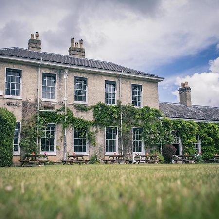 Caistor Hall Arminghall Экстерьер фото